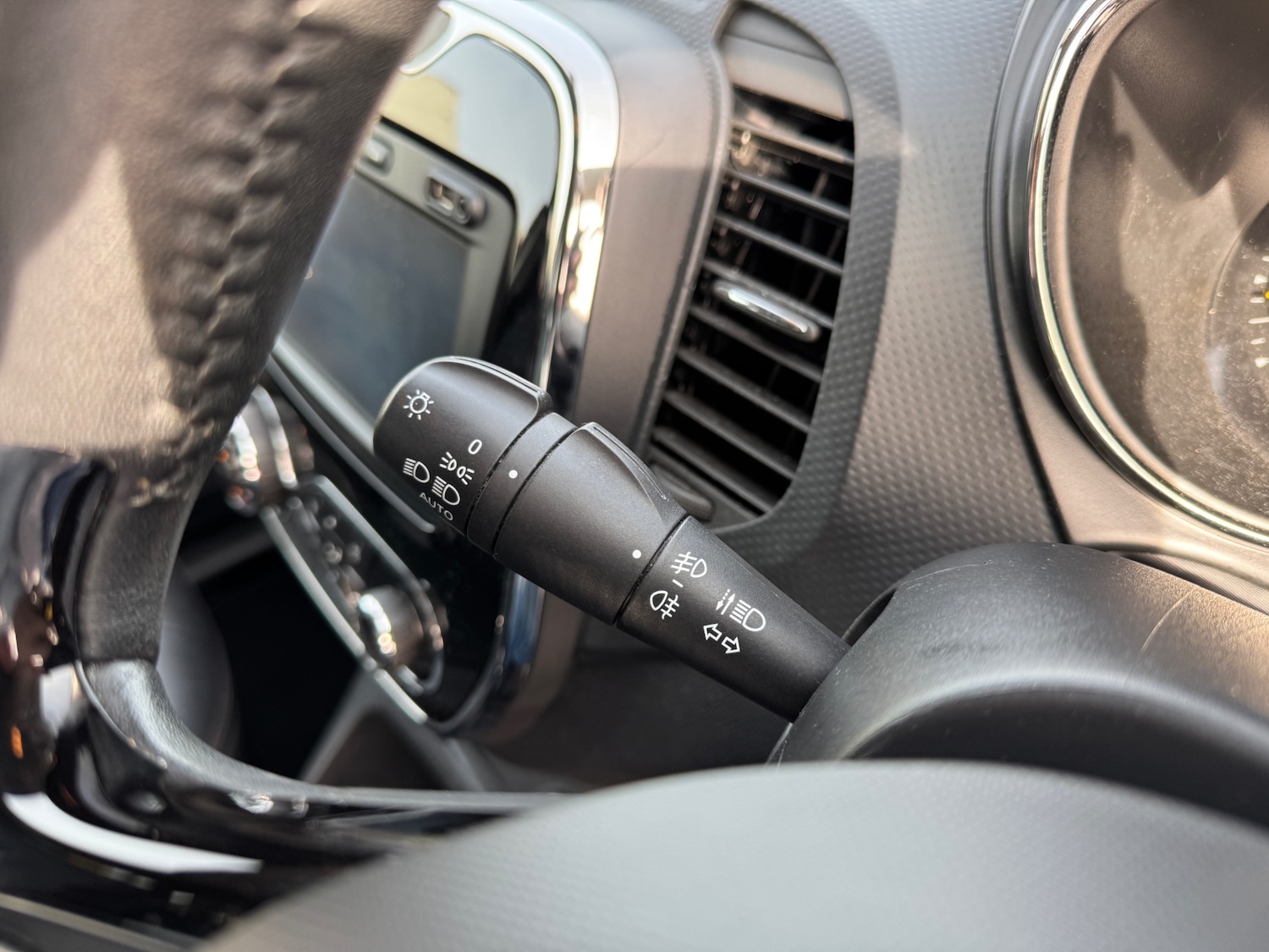 Used Renault Captur 2015 for sale - 77581731: Photo 17