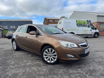 Used Vauxhall Astra 2015 for sale - 77758553: Photo