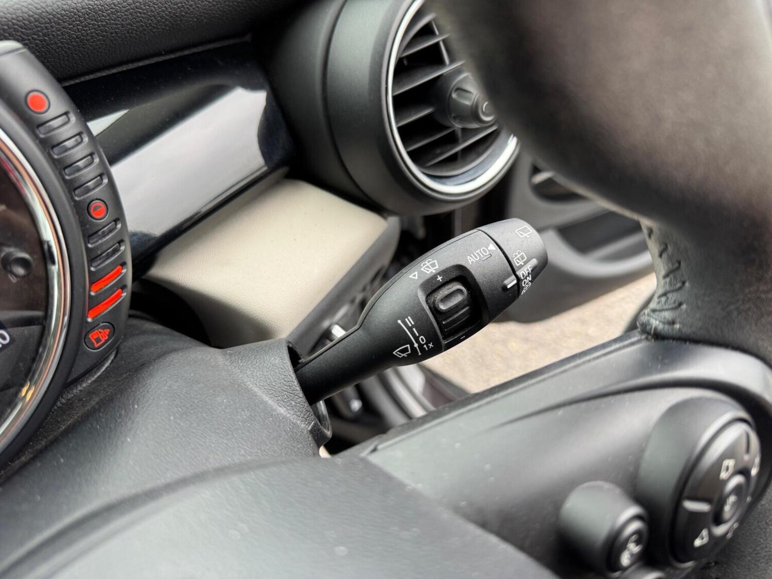 Used MINI Hatch 2015 for sale - 76576951: Photo 35