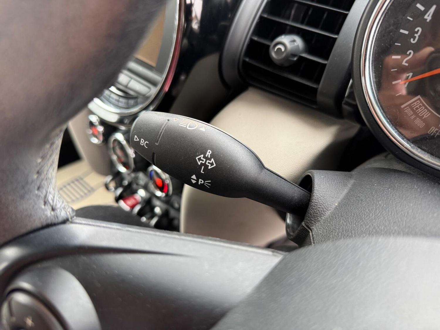 Used MINI Hatch 2015 for sale - 76576951: Photo 37