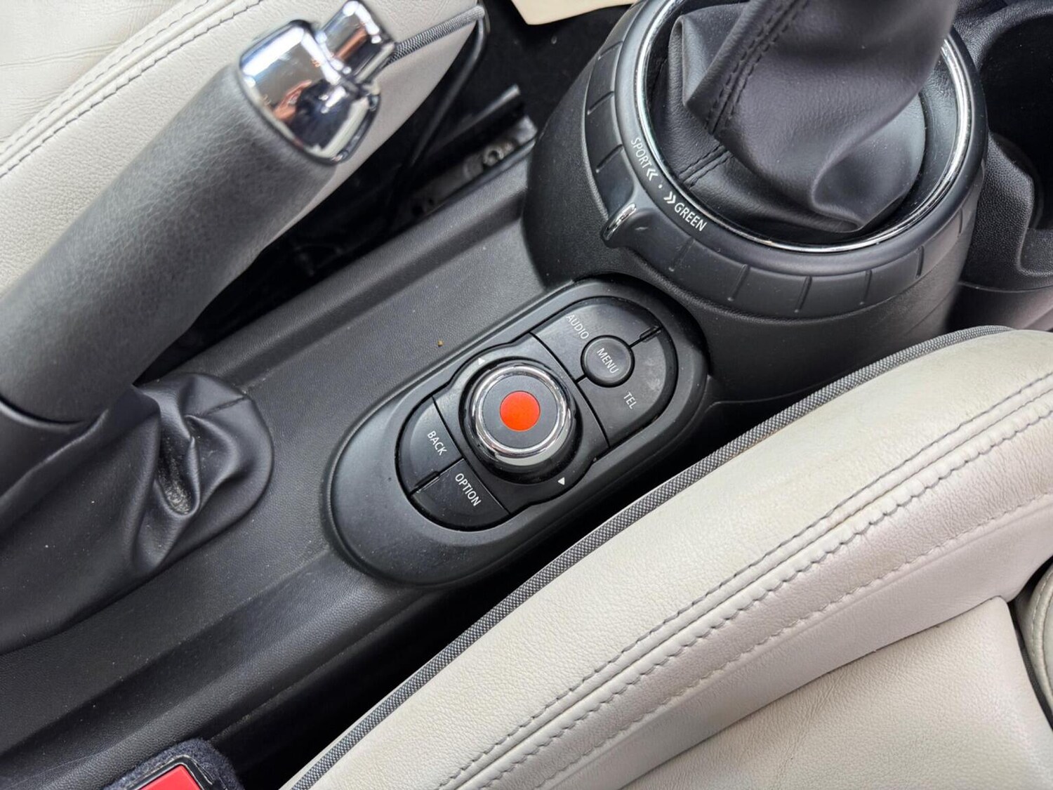 Used MINI Hatch 2015 for sale - 76576951: Photo 41