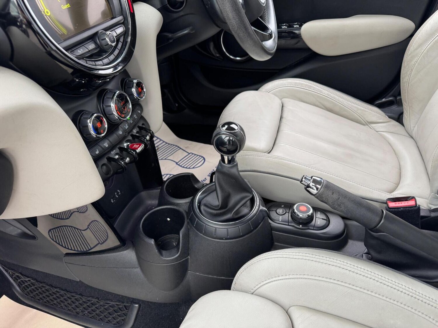 Used MINI Hatch 2015 for sale - 76576951: Photo 44