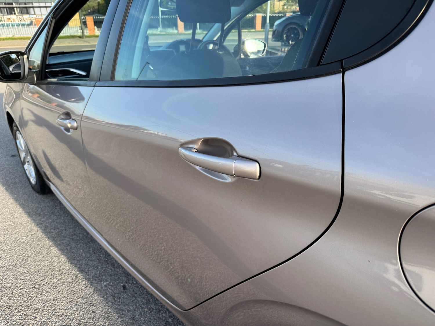 Used Peugeot 208 2013 for sale - 77756925: Photo 21