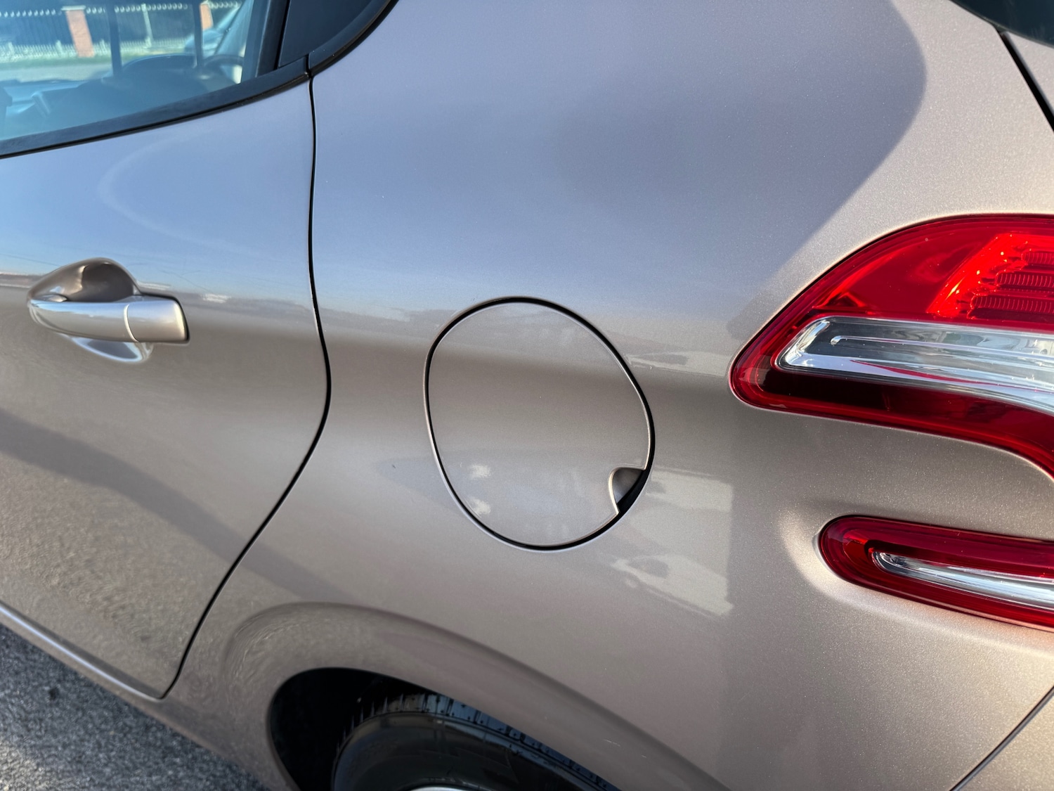 Used Peugeot 208 2013 for sale - 77756925: Photo 22