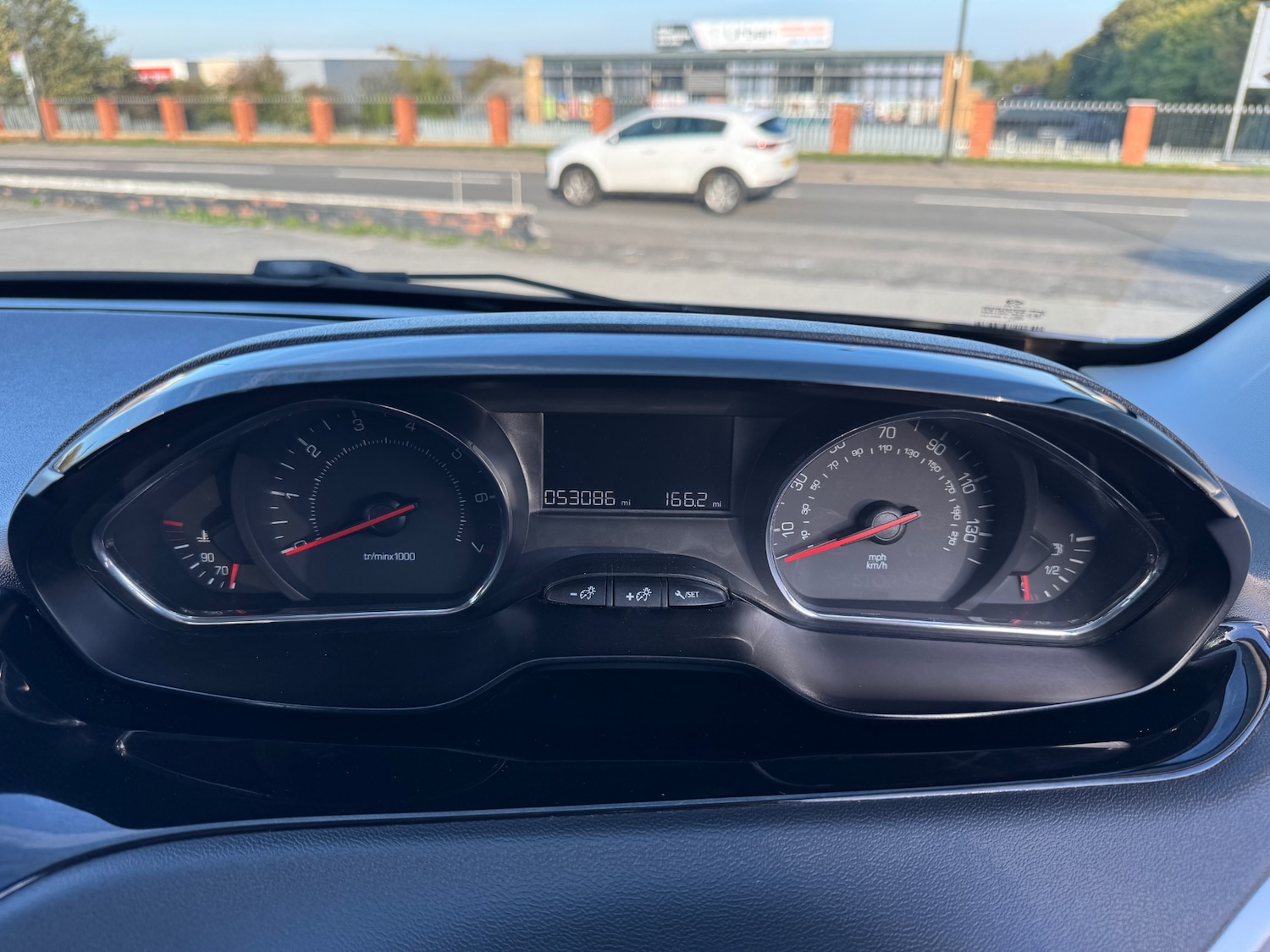 Used Peugeot 208 2013 for sale - 77756925: Photo 35