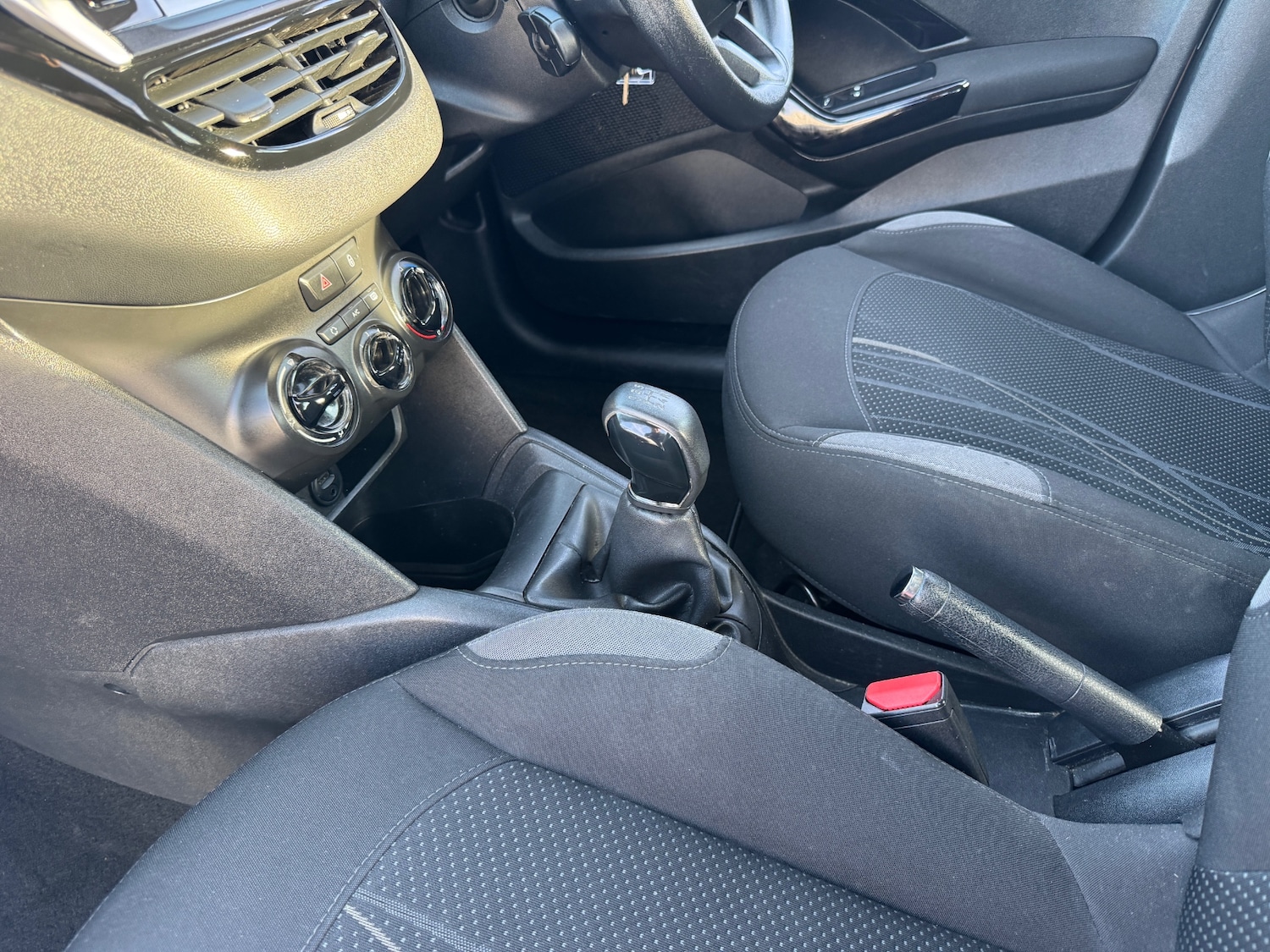 Used Peugeot 208 2013 for sale - 77756925: Photo 44