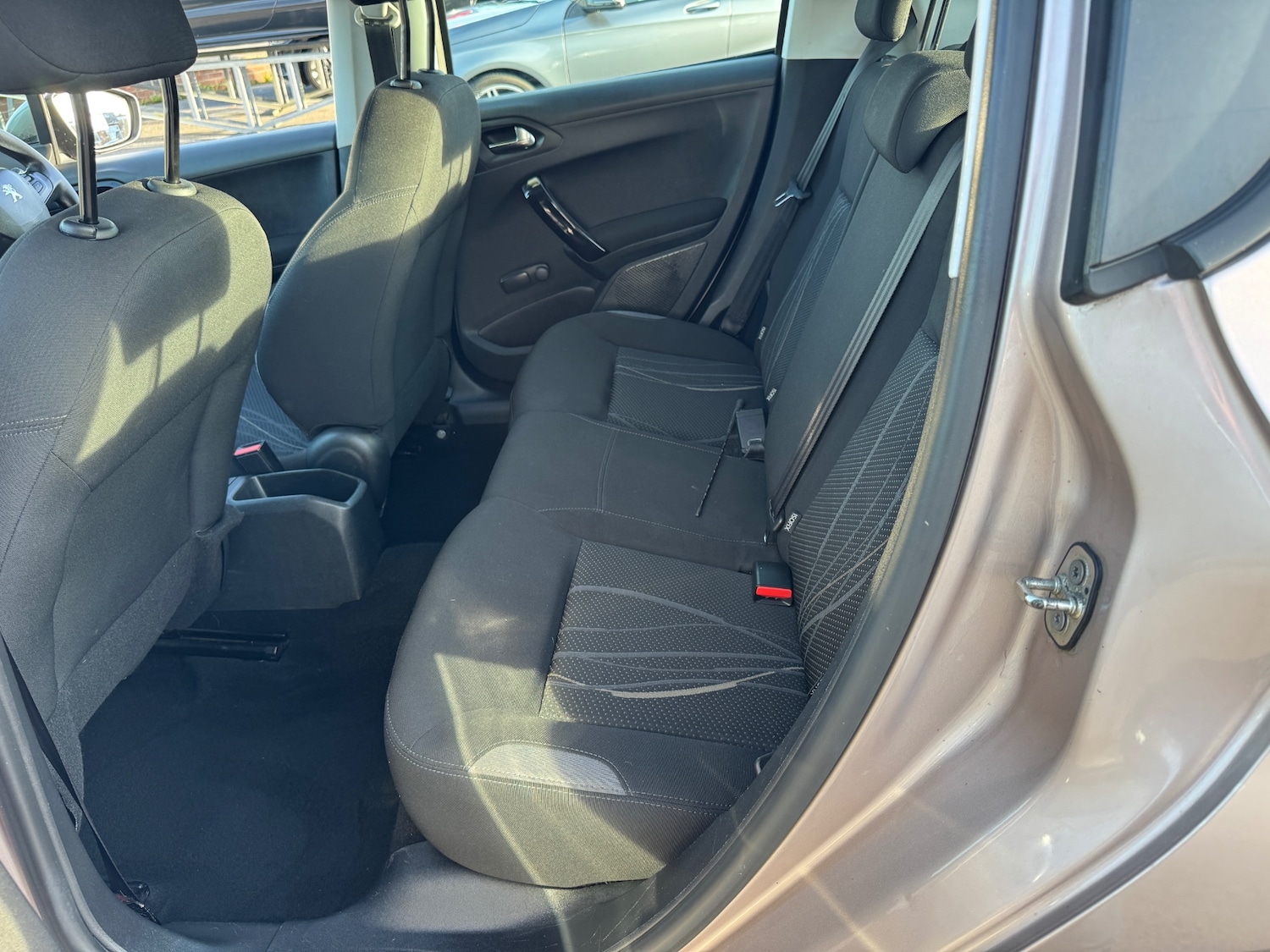 Used Peugeot 208 2013 for sale - 77756925: Photo 47