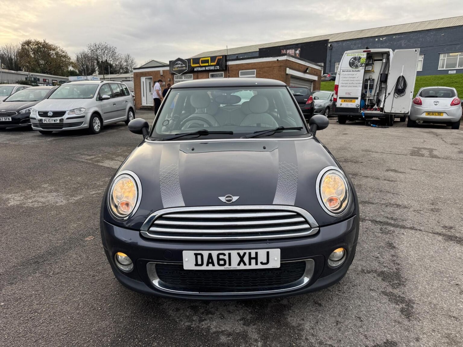 Used MINI Hatch 2011 for sale - 76712670: Photo 3