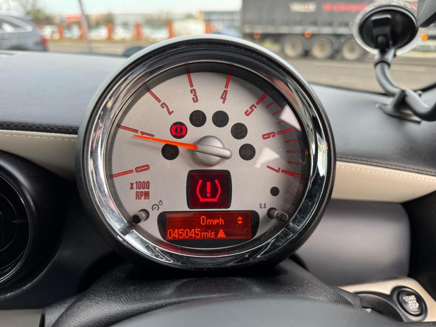 Used MINI Hatch 2011 for sale - 76712670: Photo 33