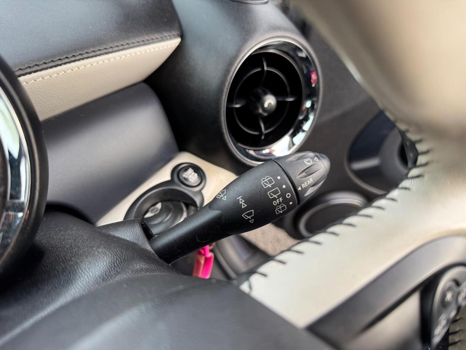 Used MINI Hatch 2011 for sale - 76712670: Photo 35