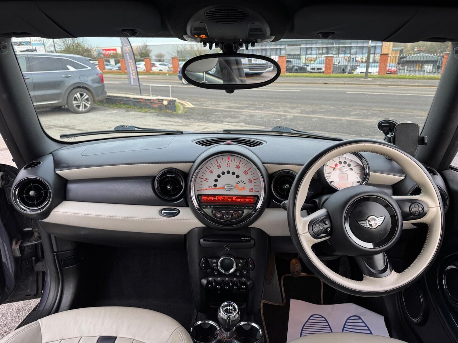 Used MINI Hatch 2011 for sale - 76712670: Photo 47