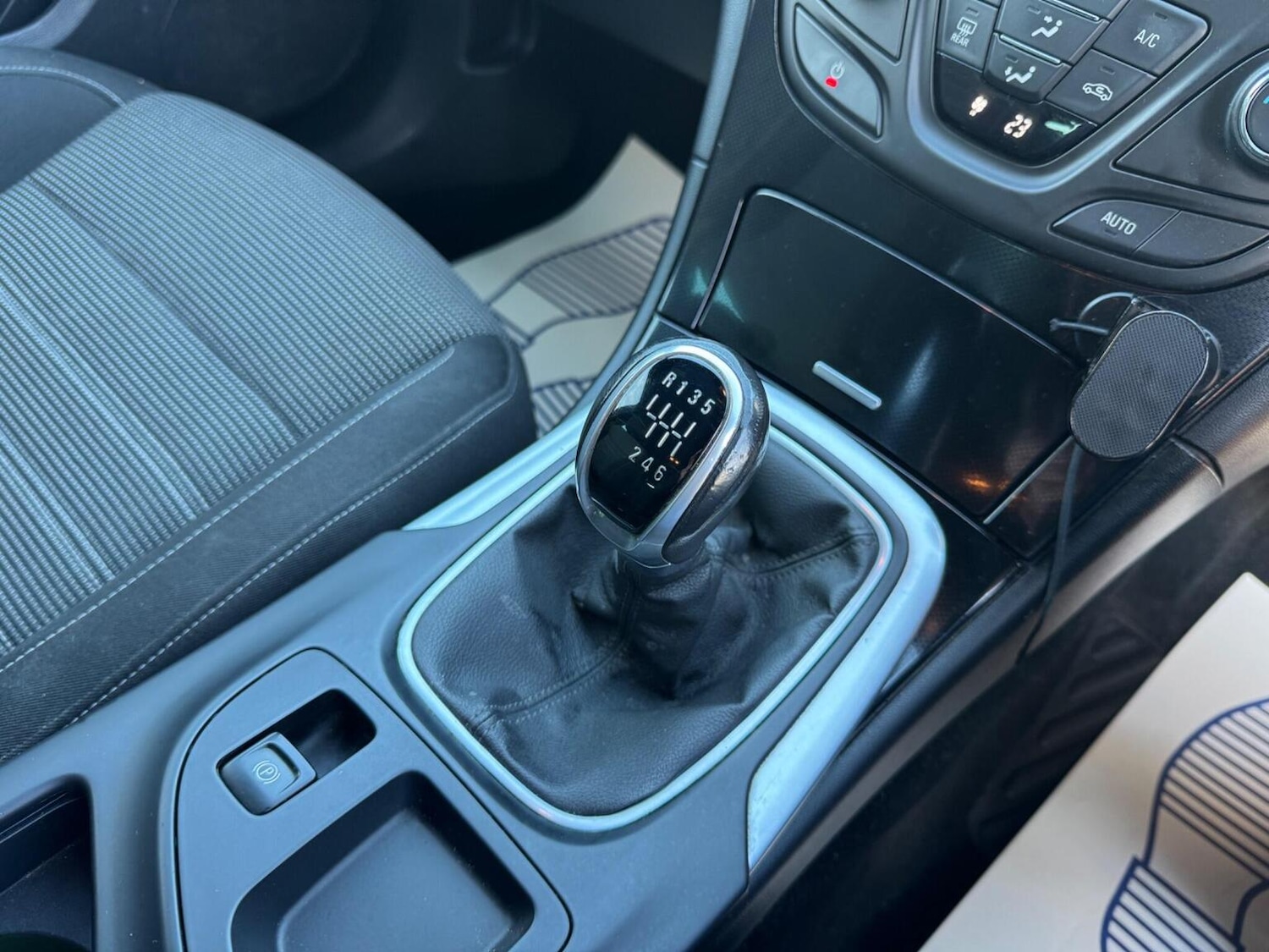 Used Vauxhall Insignia 2015 for sale - 76637445: Photo 15