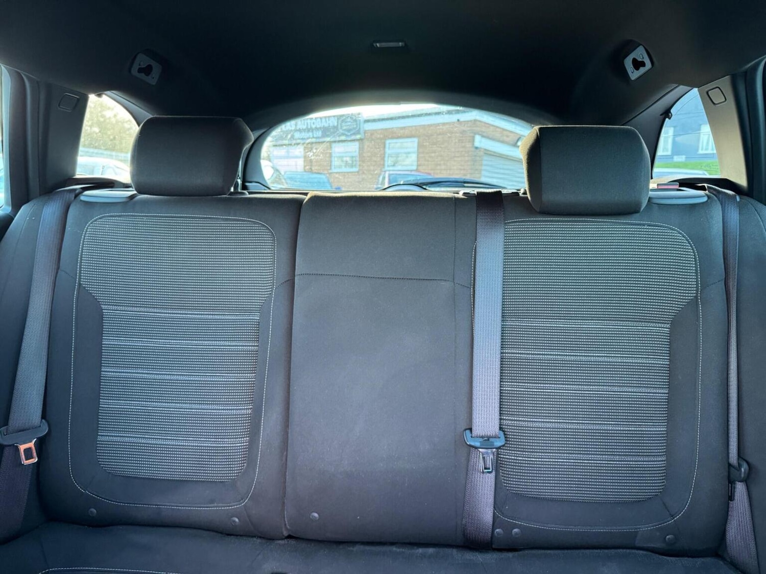 Used Vauxhall Insignia 2015 for sale - 76637445: Photo 21