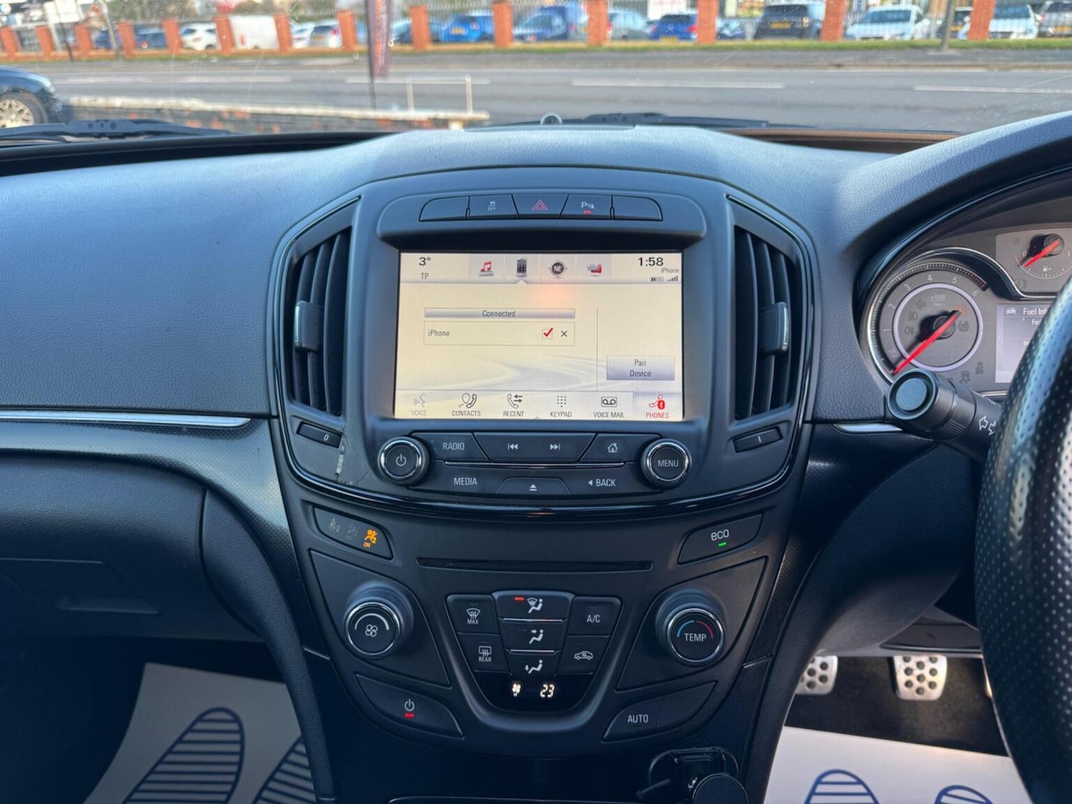 Used Vauxhall Insignia 2015 for sale - 76637445: Photo 37