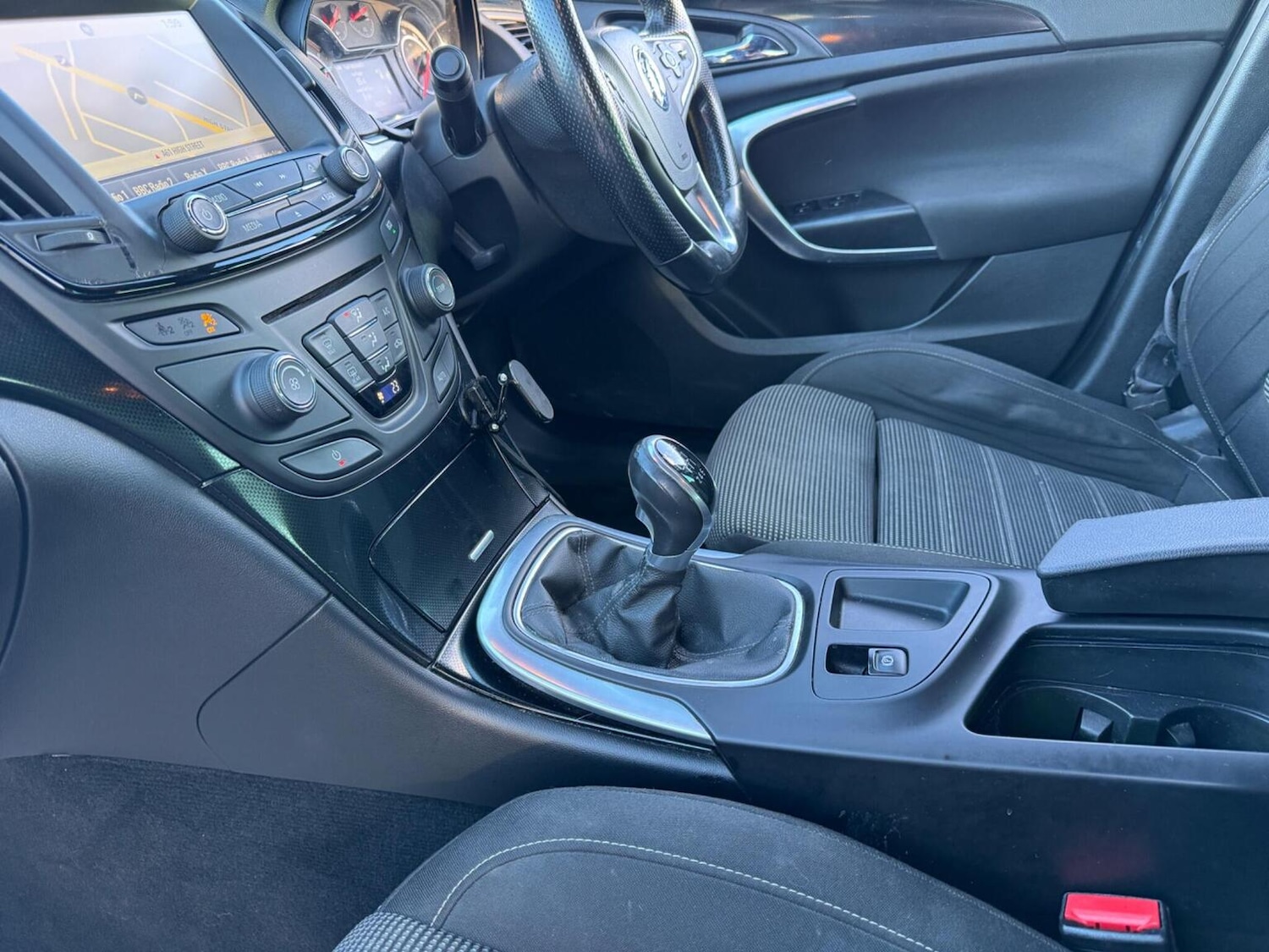 Used Vauxhall Insignia 2015 for sale - 76637445: Photo 55