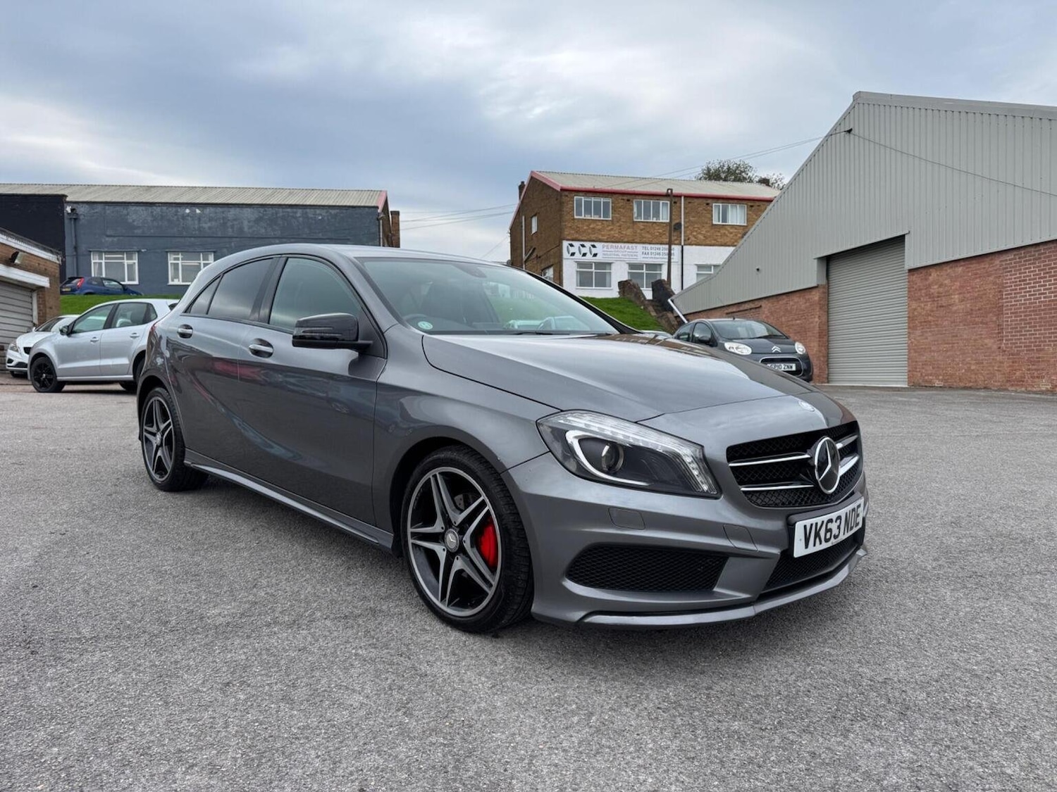 Used Mercedes-Benz A-Class 2013 for sale - 76576956: Photo 2