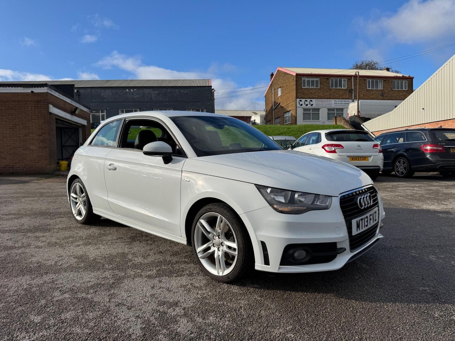Used Audi A1 2013 for sale - 76576894: Photo 2