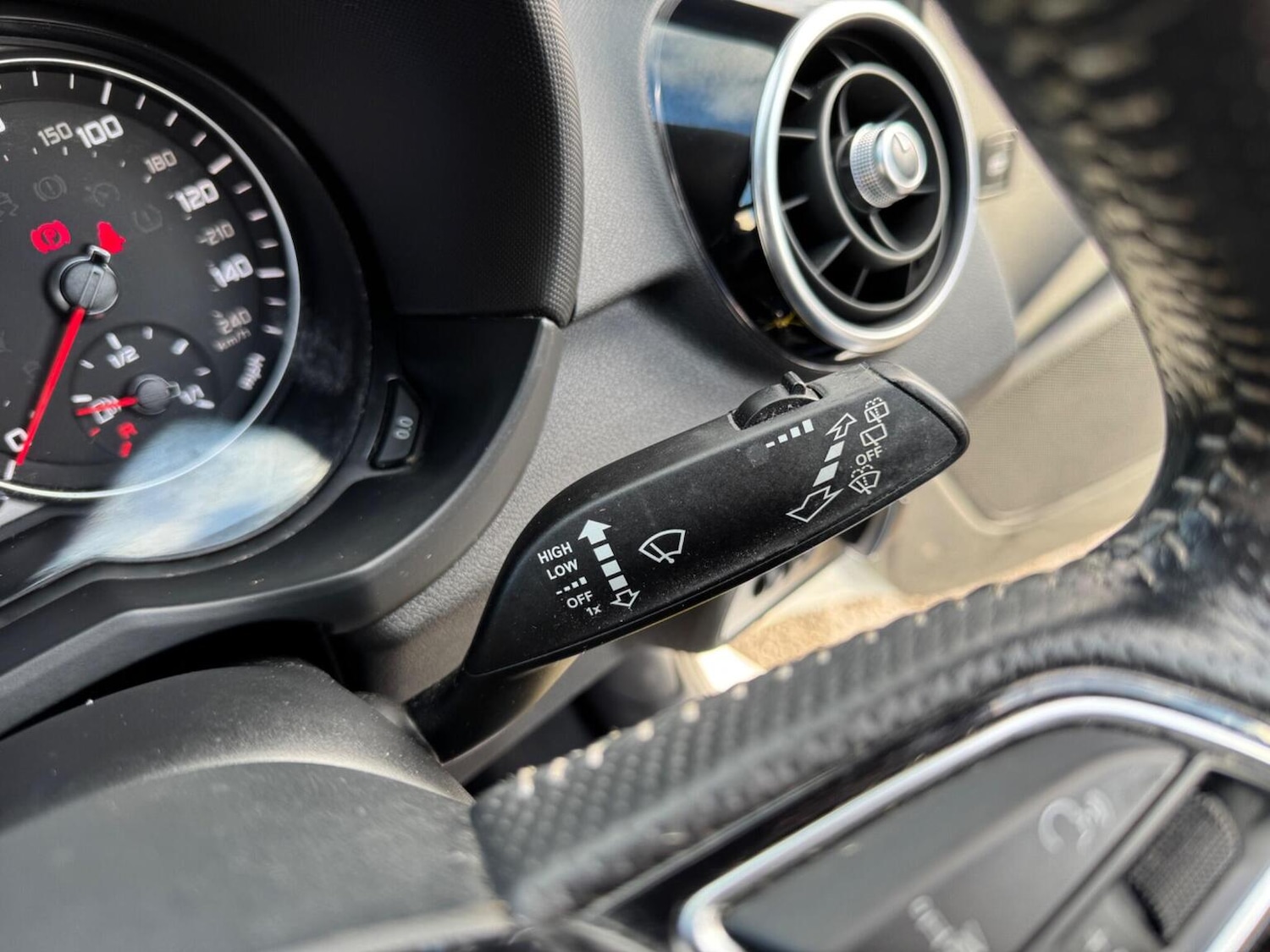 Used Audi A1 2013 for sale - 76576894: Photo 35