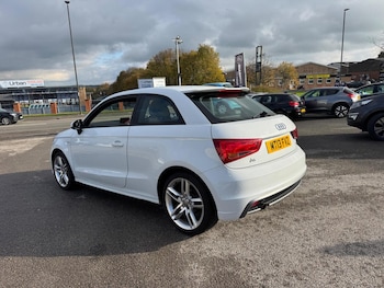 Used Audi A1 2013 for sale - 76576894: Photo