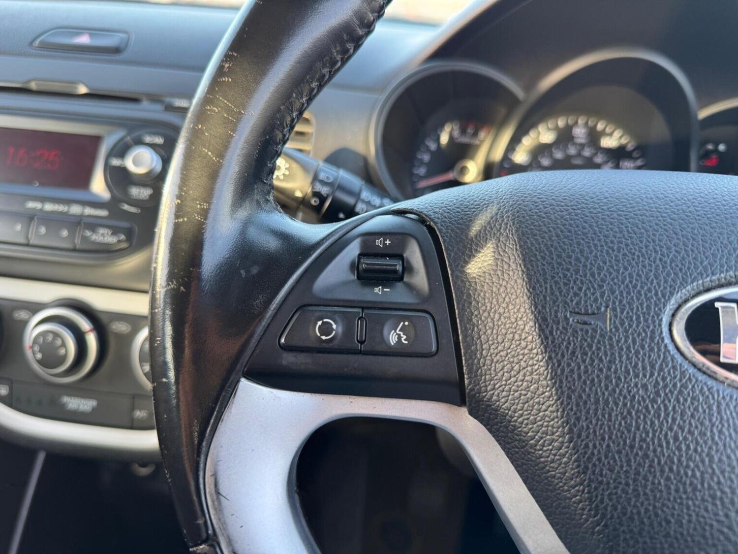 Used Kia Picanto 2013 for sale - 76576864: Photo 35