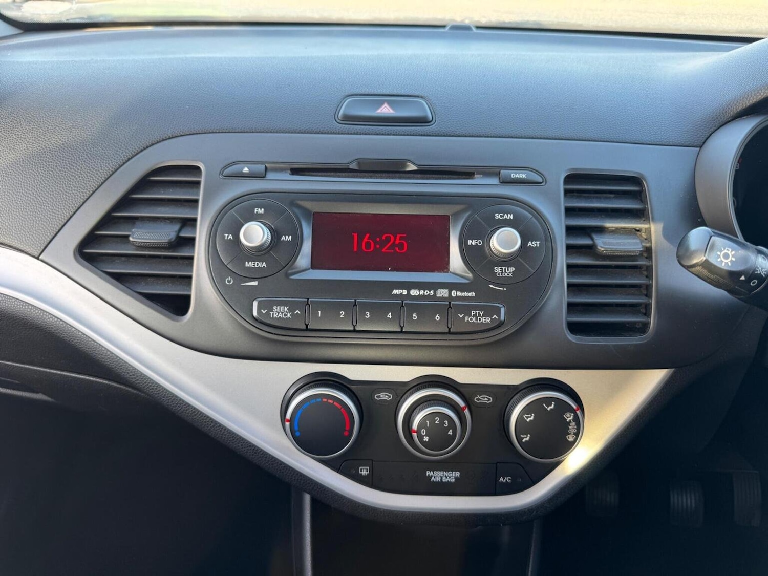 Used Kia Picanto 2013 for sale - 76576864: Photo 36