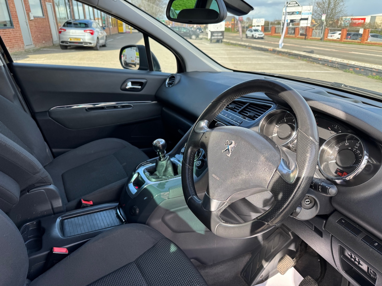 Used Peugeot 5008 2014 for sale - 77881192: Photo 10