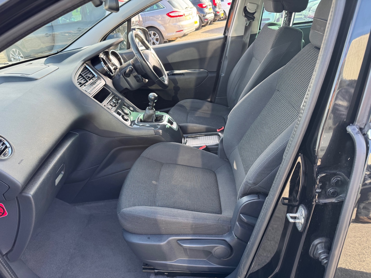 Used Peugeot 5008 2014 for sale - 77881192: Photo 20