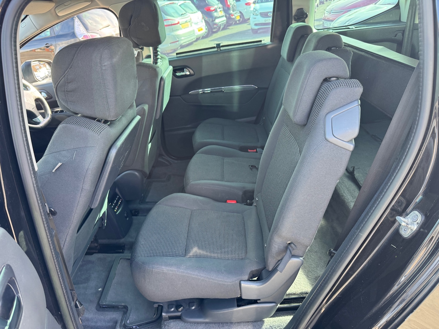 Used Peugeot 5008 2014 for sale - 77881192: Photo 24