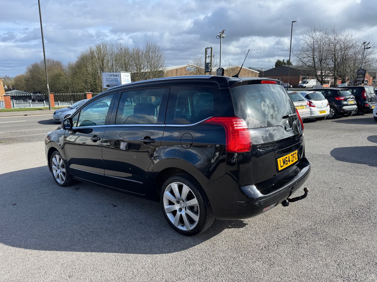 Used Peugeot 5008 2014 for sale - 77881192: Photo 3