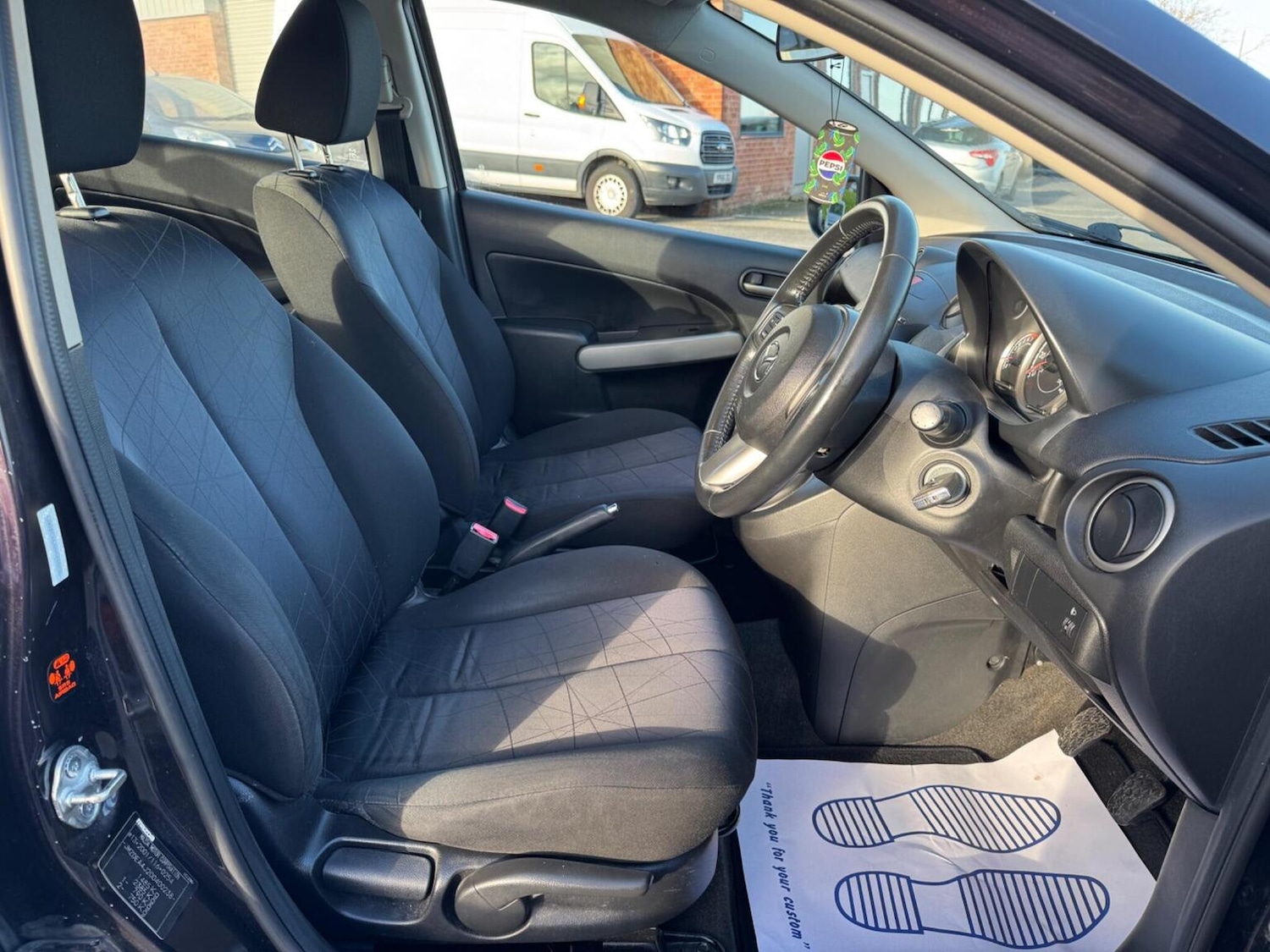 Used Mazda Mazda2 2010 for sale - 76896959: Photo 27