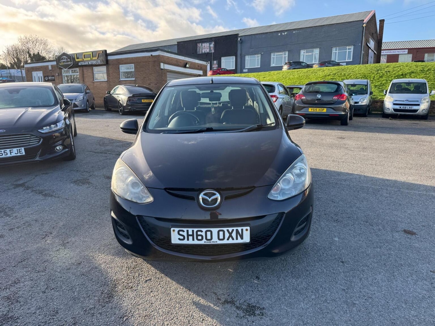 Used Mazda Mazda2 2010 for sale - 76896959: Photo 3