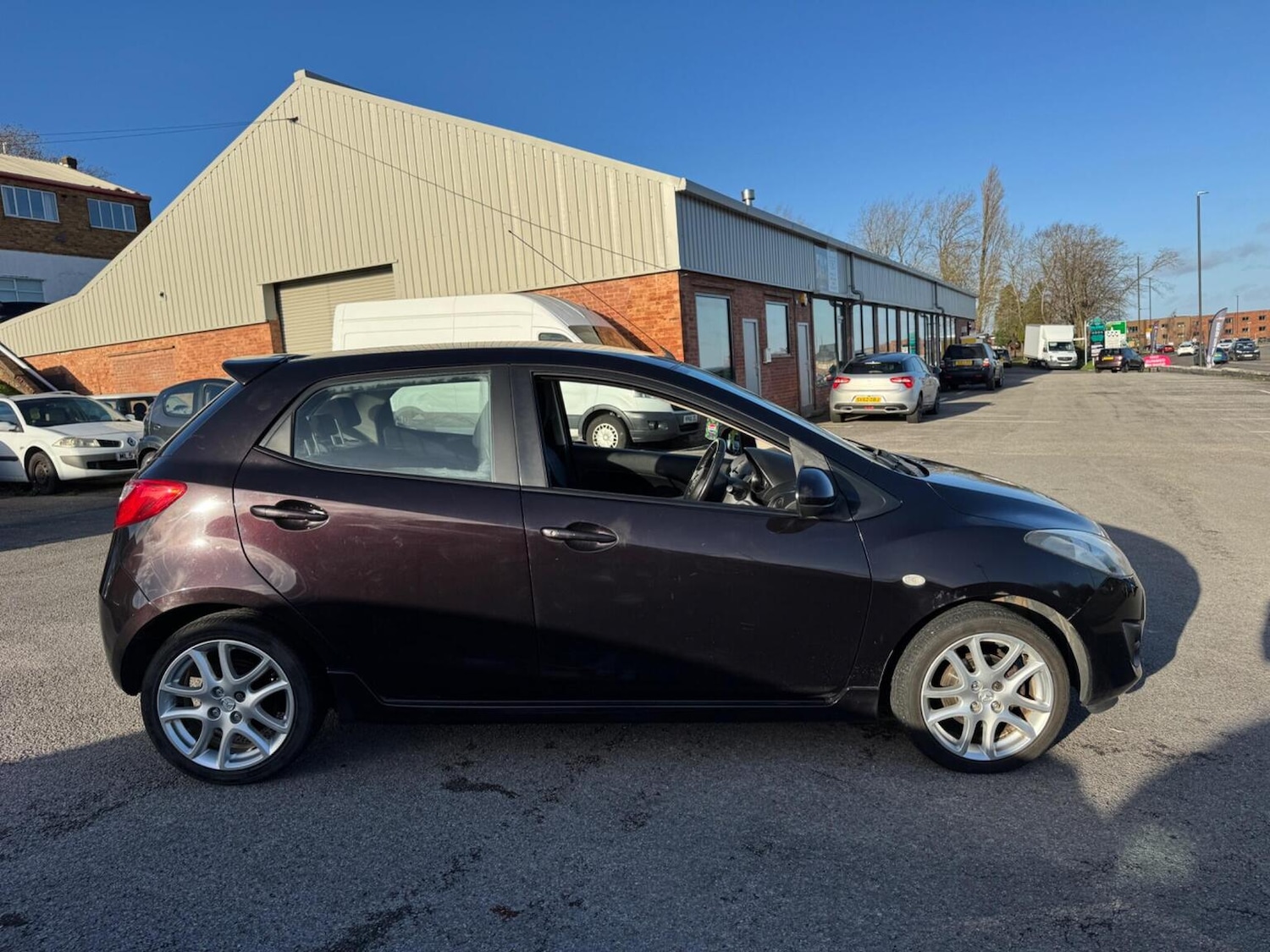 Used Mazda Mazda2 2010 for sale - 76896959: Photo 7