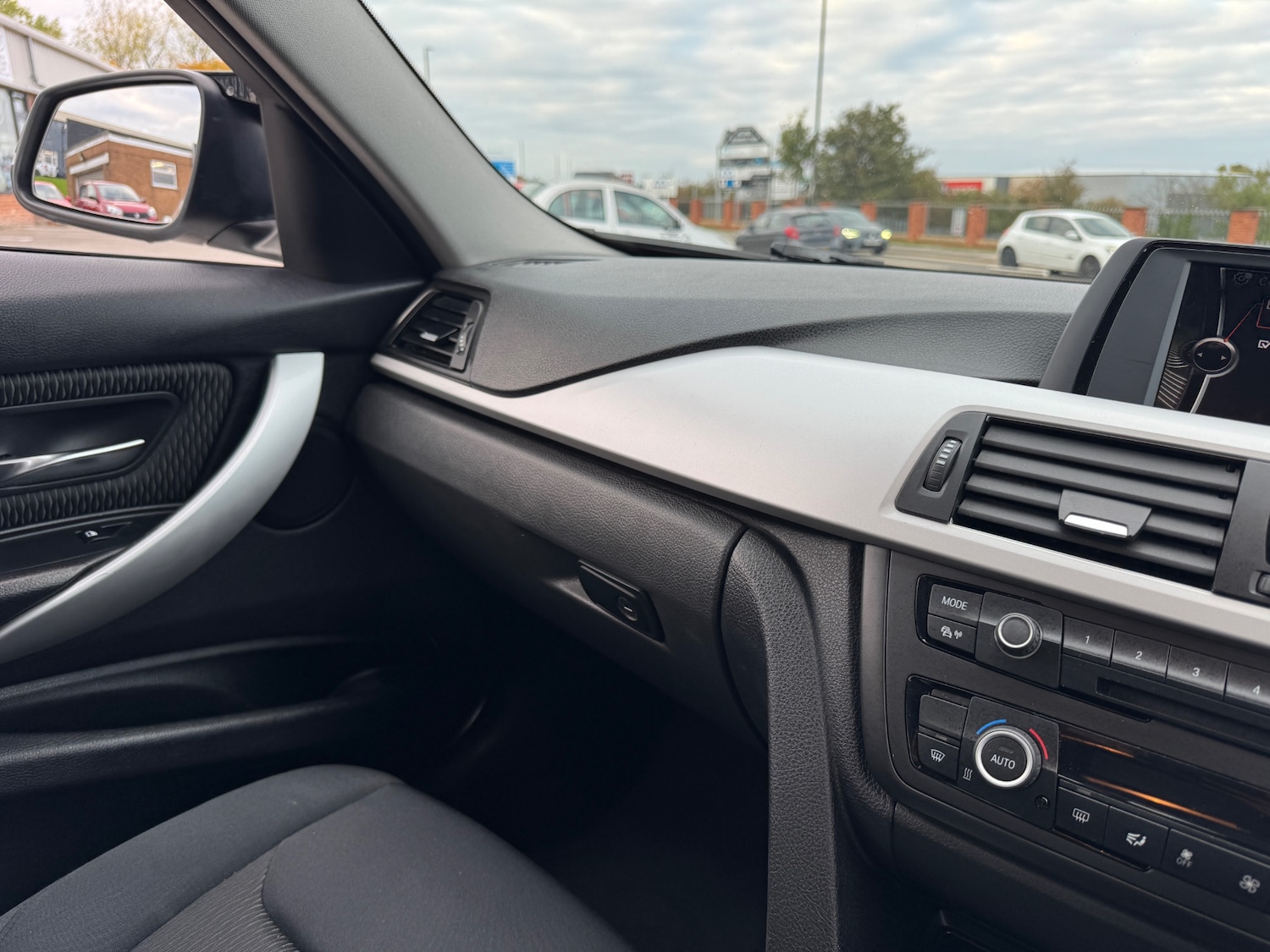 Used BMW 3 Series 2013 for sale - 77758535: Photo 37