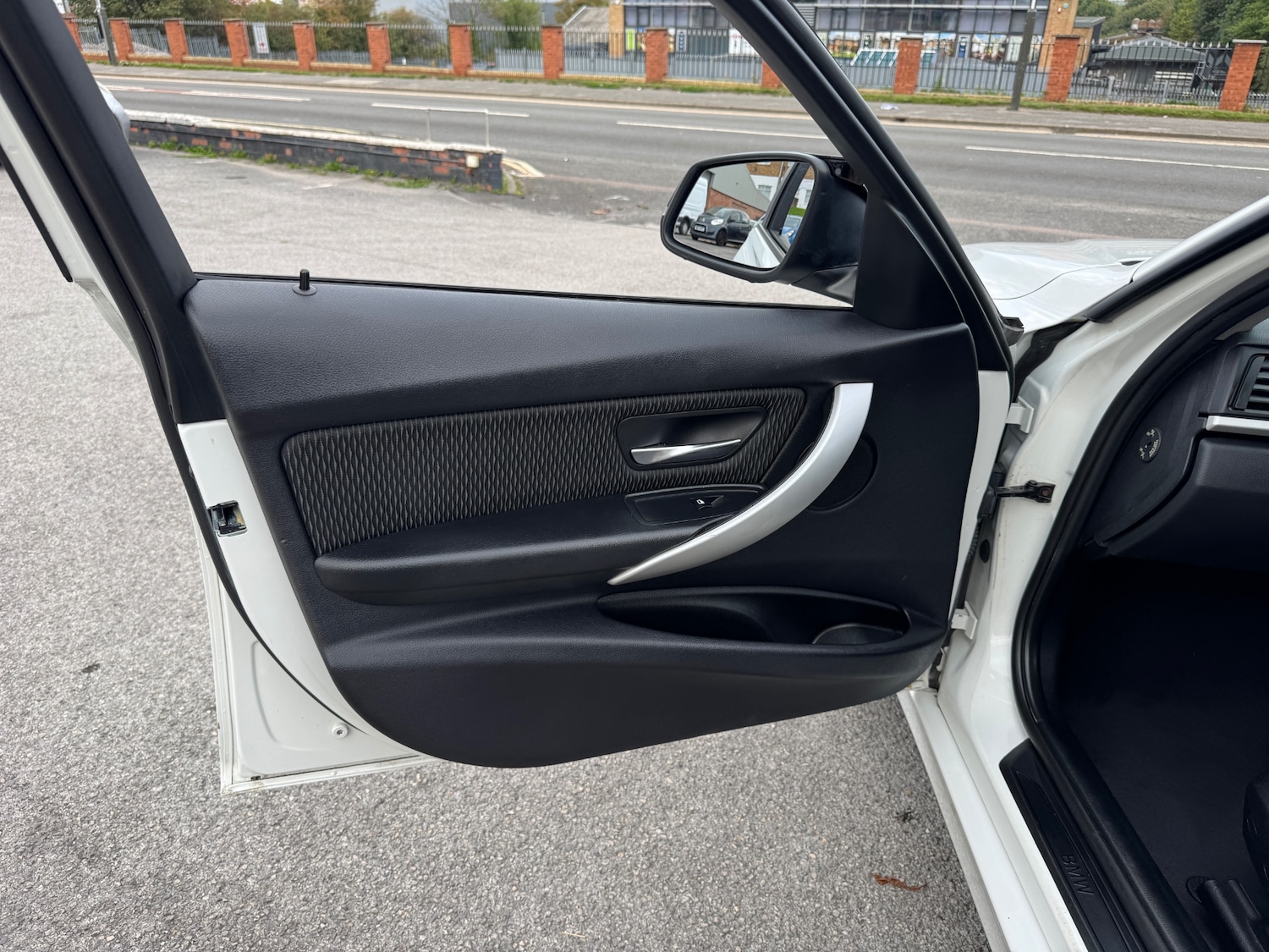 Used BMW 3 Series 2013 for sale - 77758535: Photo 43