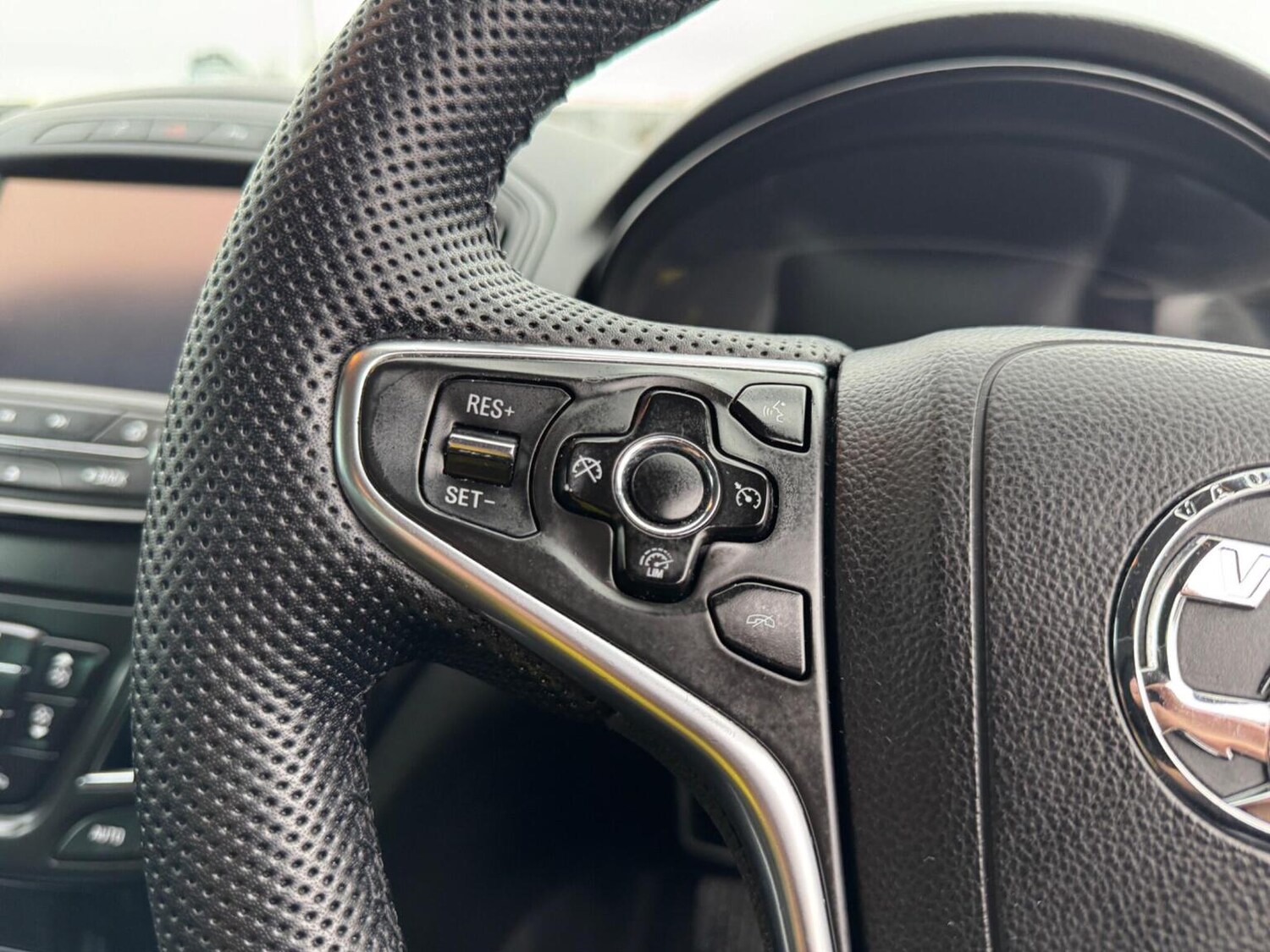 Used Vauxhall Insignia 2015 for sale - 76576896: Photo 41