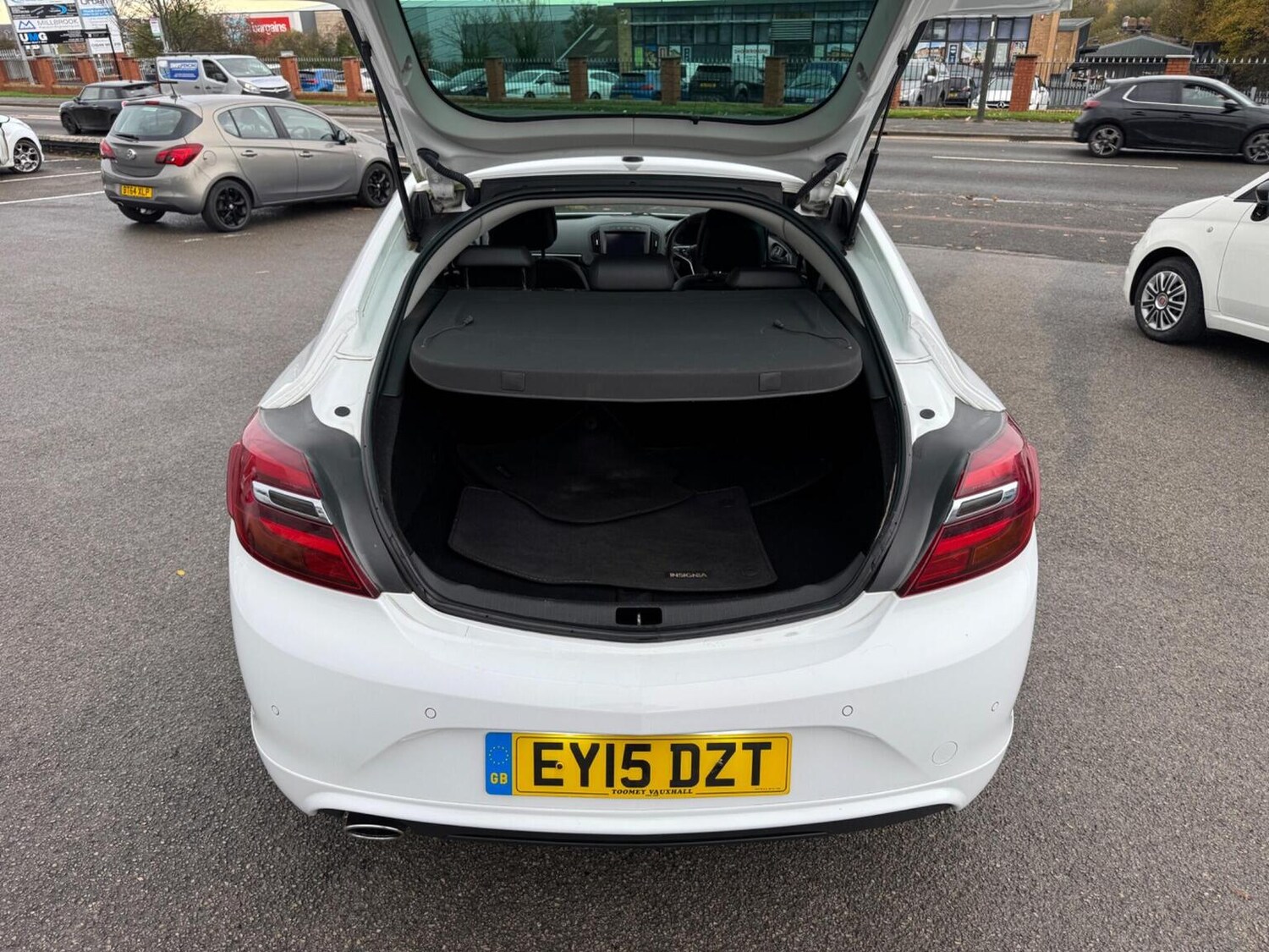 Used Vauxhall Insignia 2015 for sale - 76576896: Photo 6