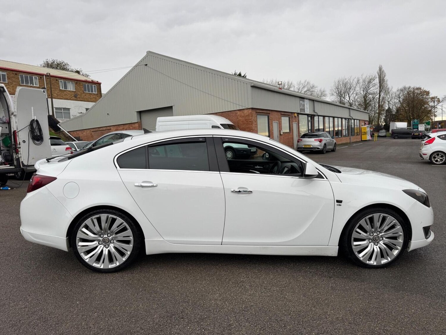 Used Vauxhall Insignia 2015 for sale - 76576896: Photo 7