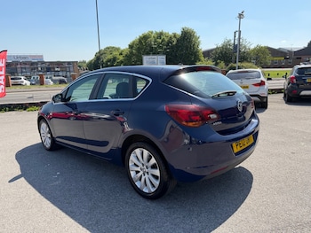 Used Vauxhall Astra 2012 for sale - 78995559: Photo