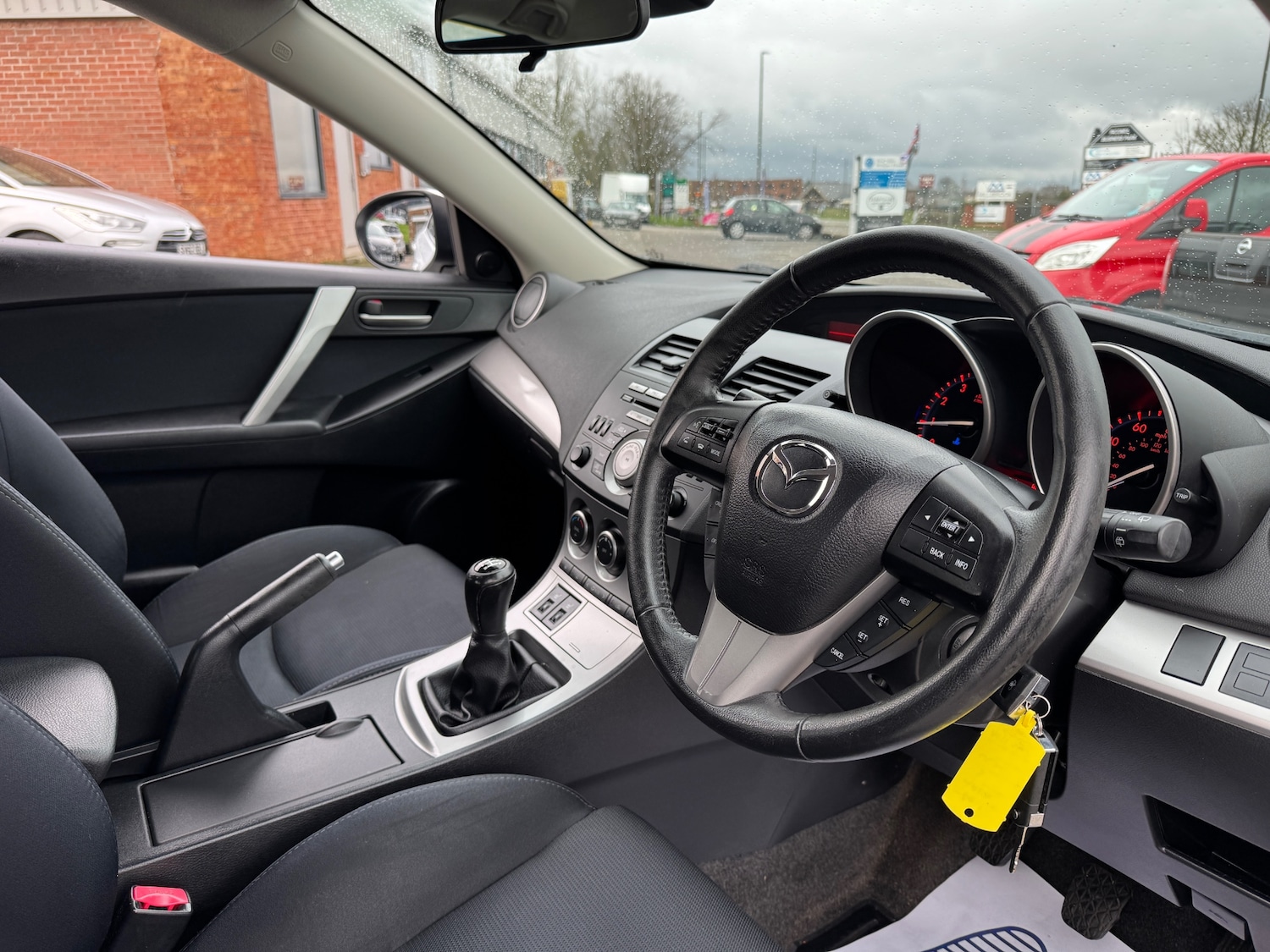 Used Mazda Mazda3 2011 for sale - 77535767: Photo 10