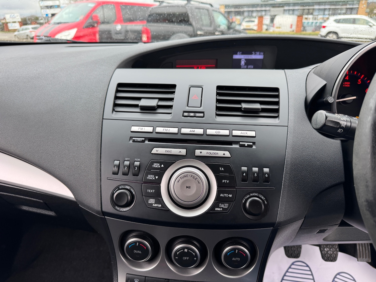 Used Mazda Mazda3 2011 for sale - 77535767: Photo 16