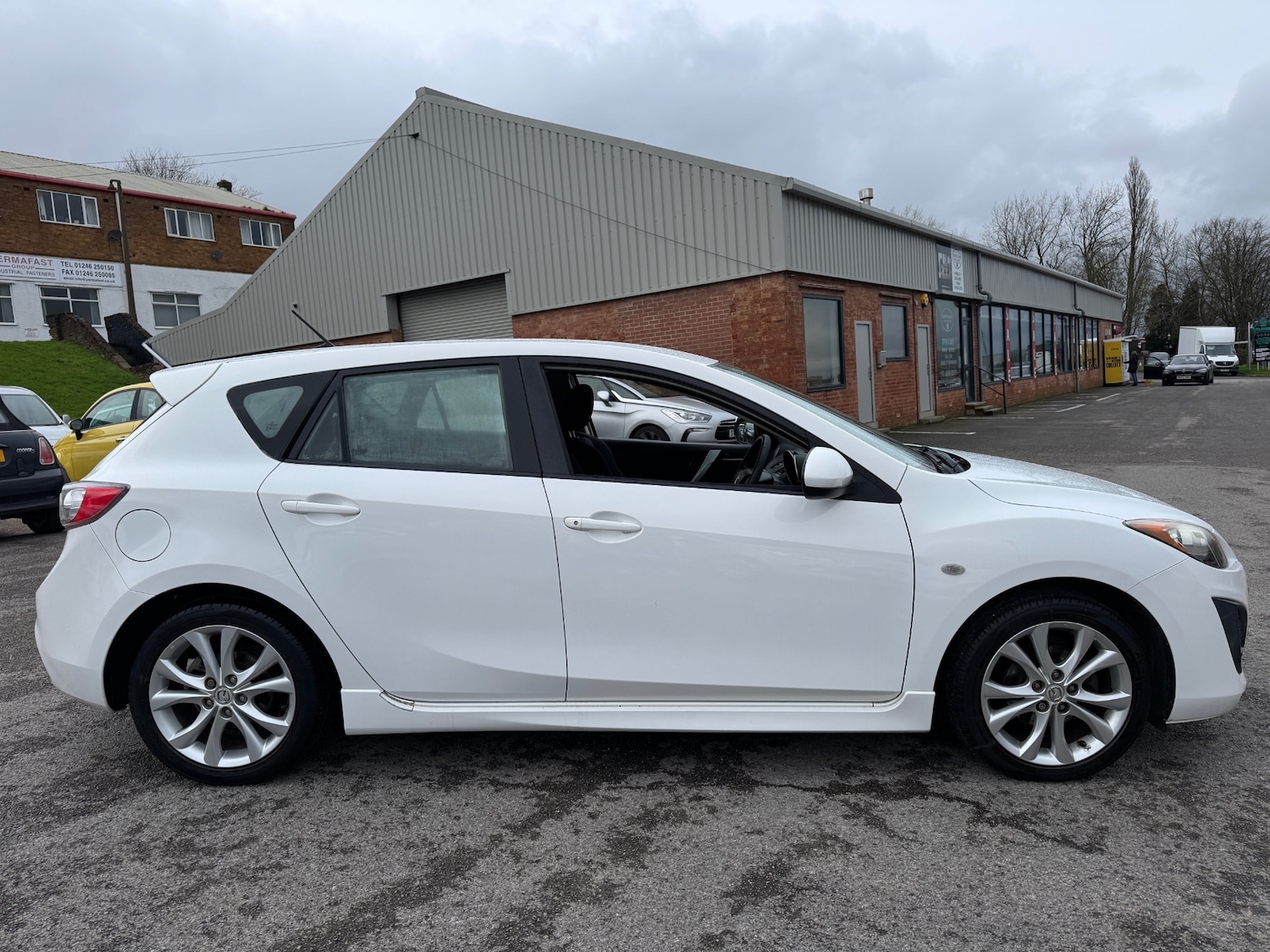 Used Mazda Mazda3 2011 for sale - 77535767: Photo 6