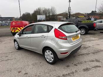 Used Ford Fiesta 2010 for sale - 77356971: Photo