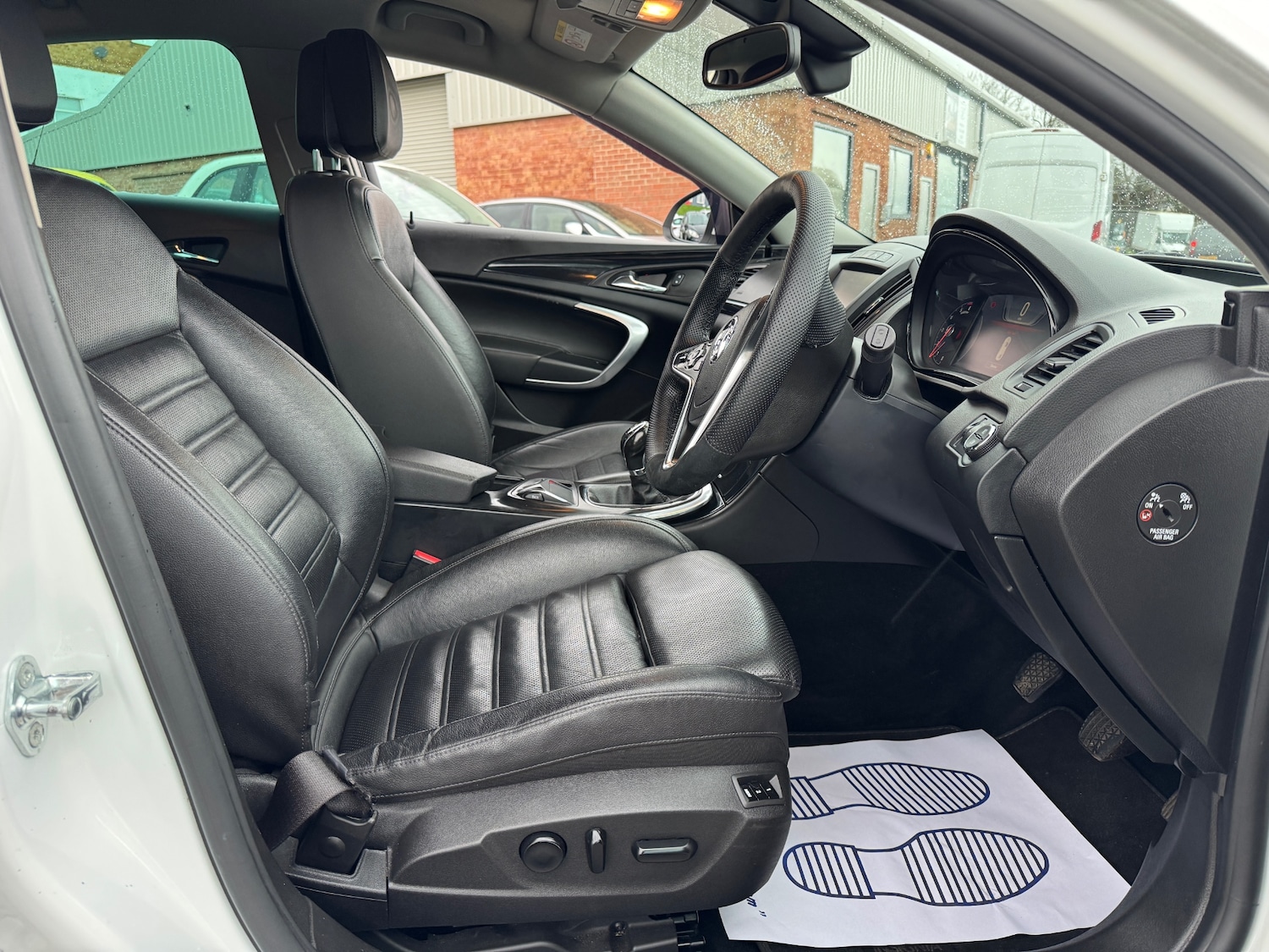 Used Vauxhall Insignia 2015 for sale - 77535720: Photo 12