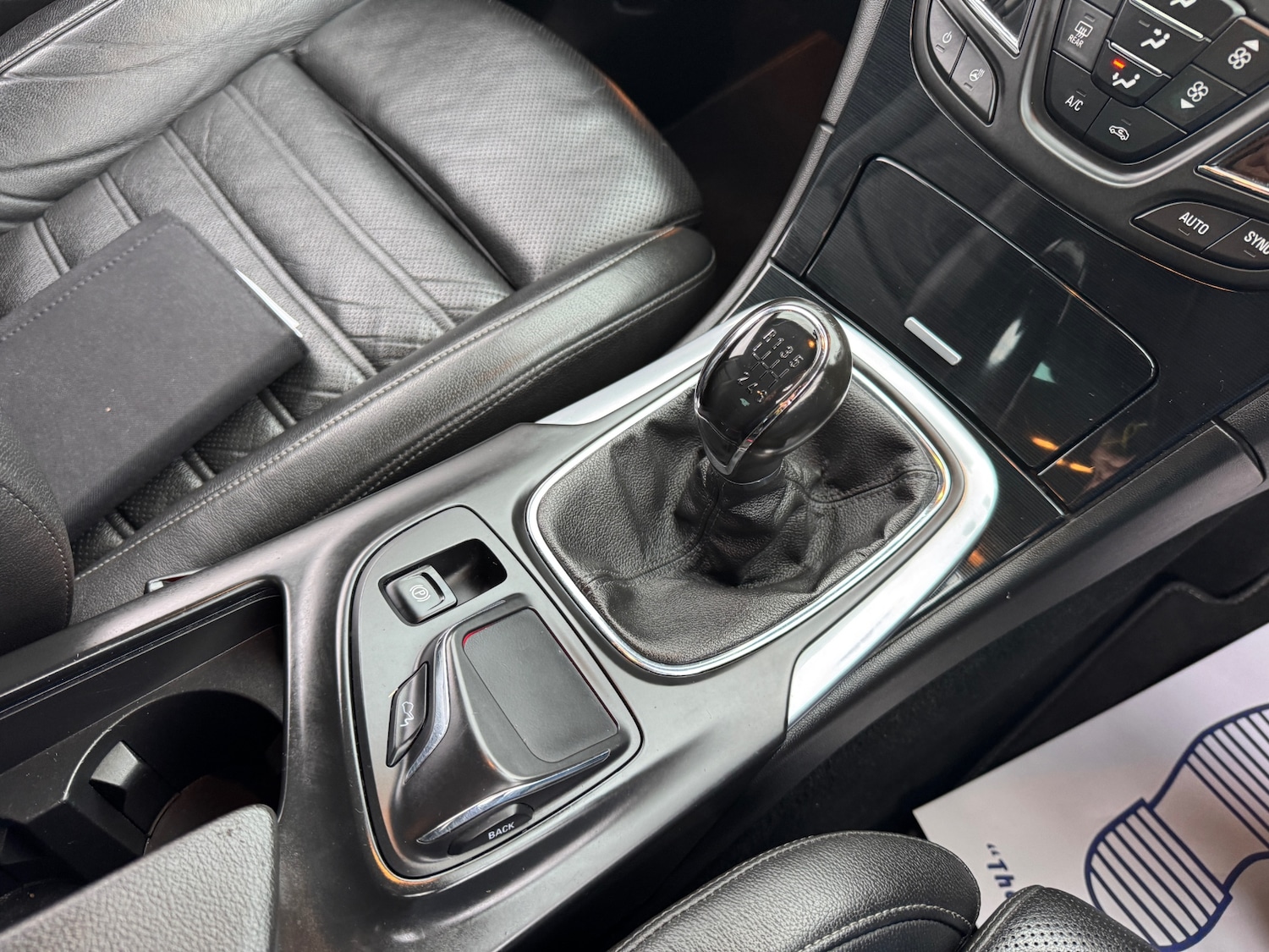 Used Vauxhall Insignia 2015 for sale - 77535720: Photo 26