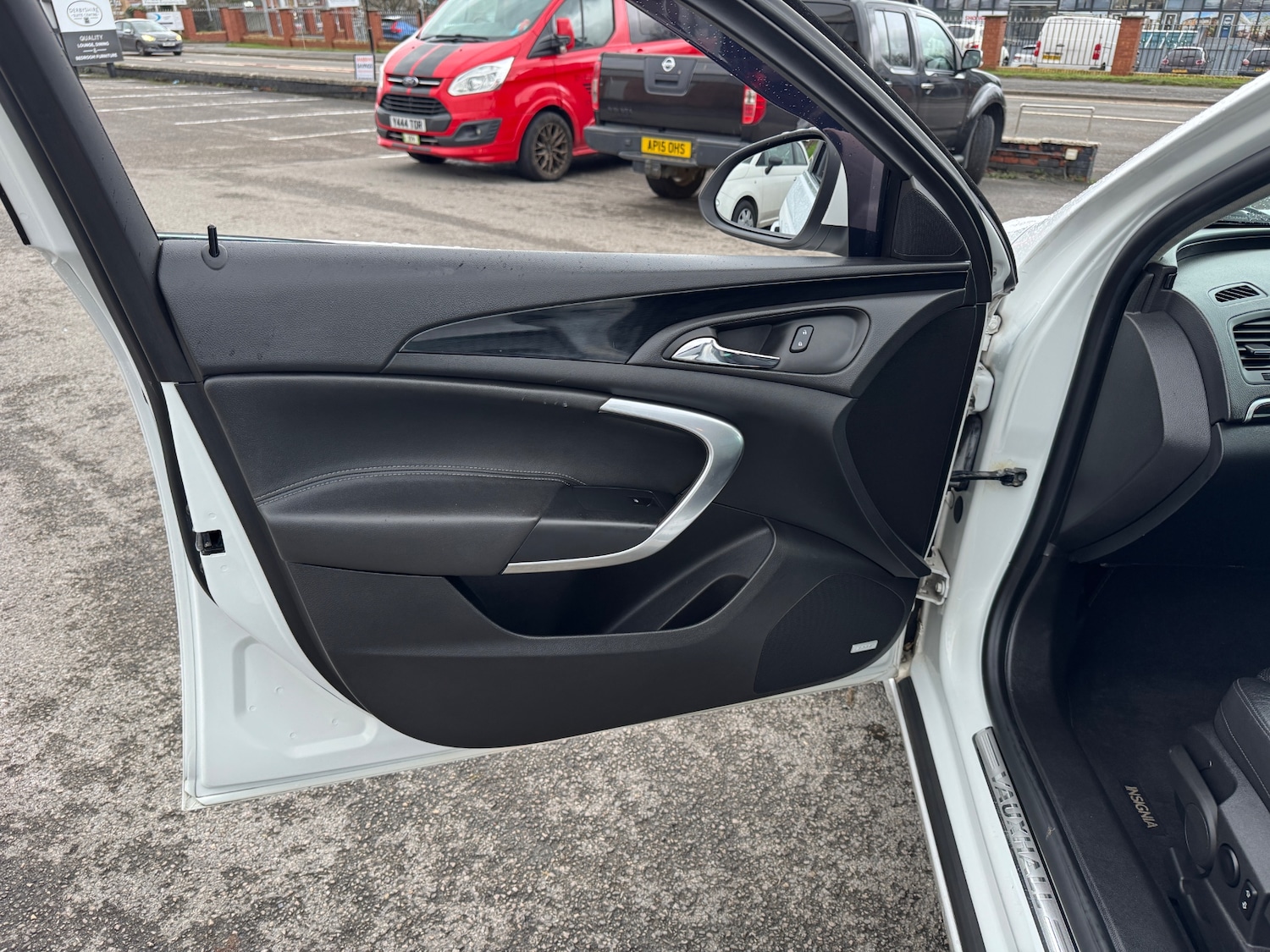 Used Vauxhall Insignia 2015 for sale - 77535720: Photo 27