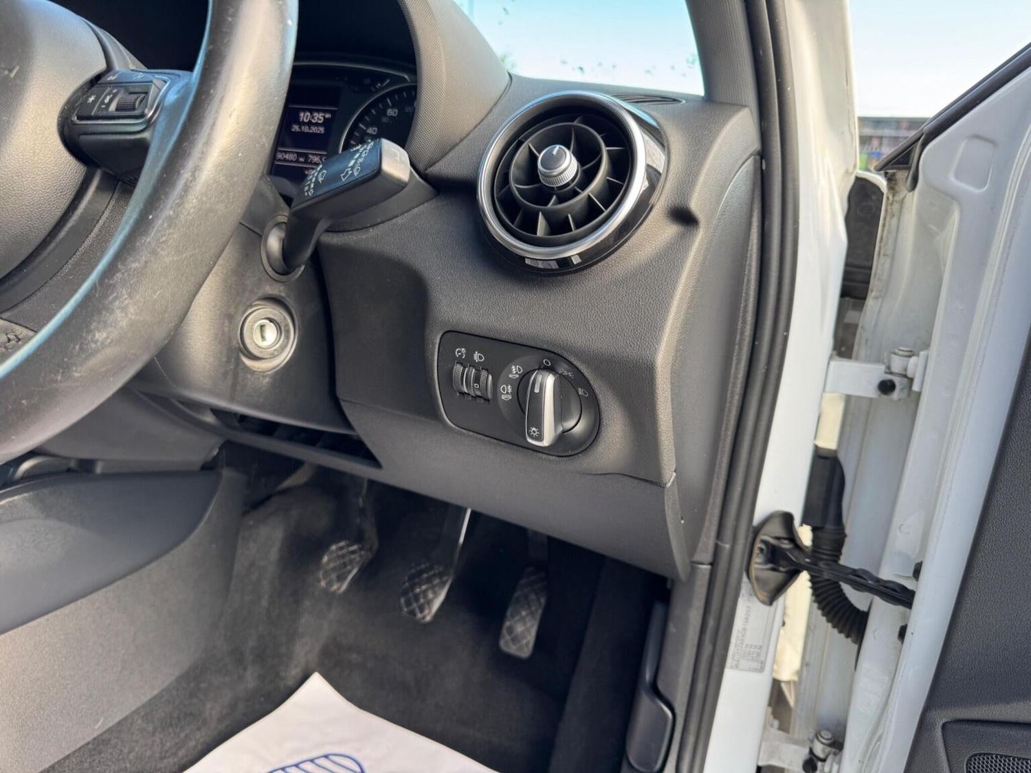 Used Audi A1 2013 for sale - 76576895: Photo 30