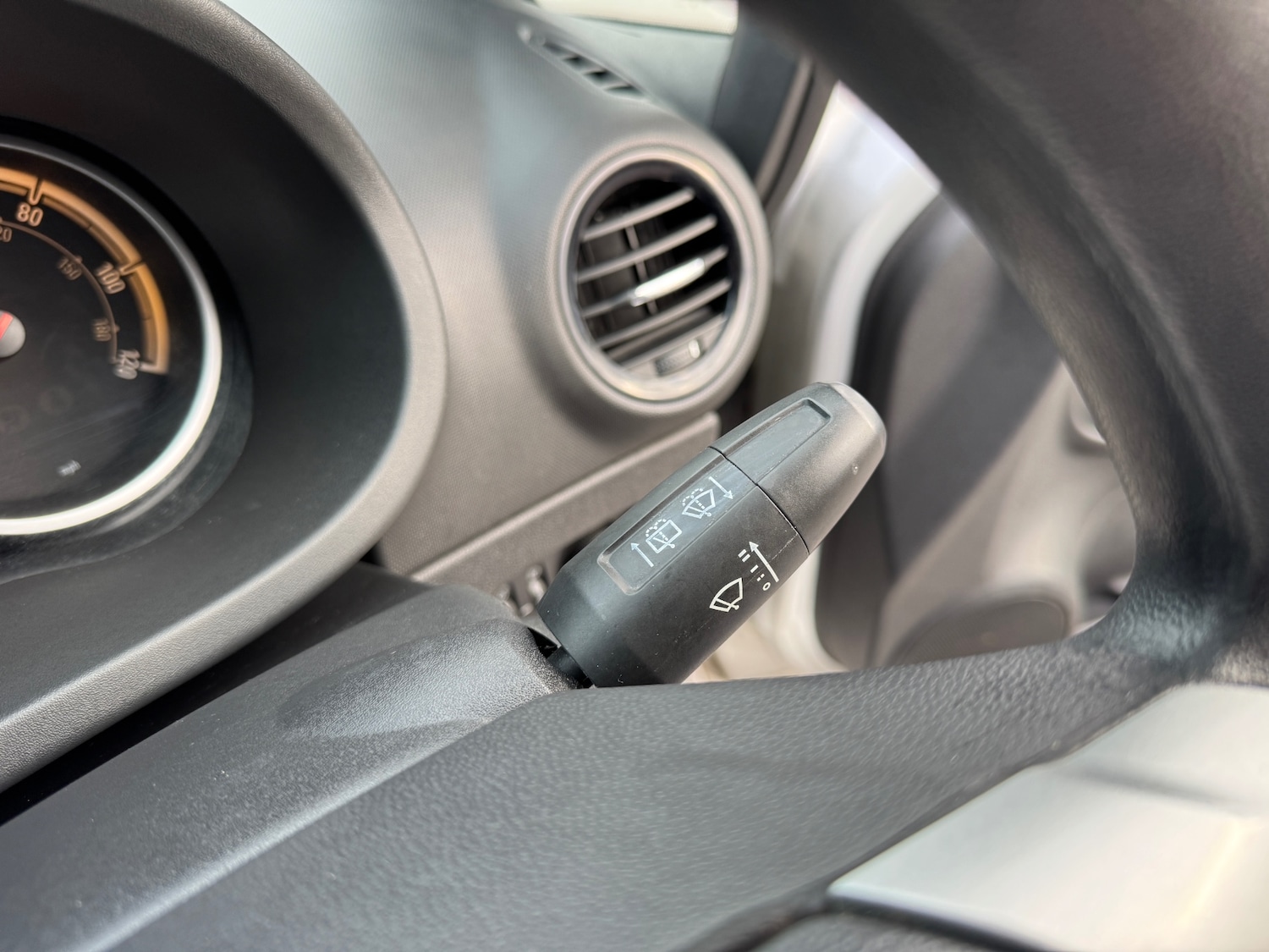 Used Vauxhall Corsa 2013 for sale - 77053685: Photo 32