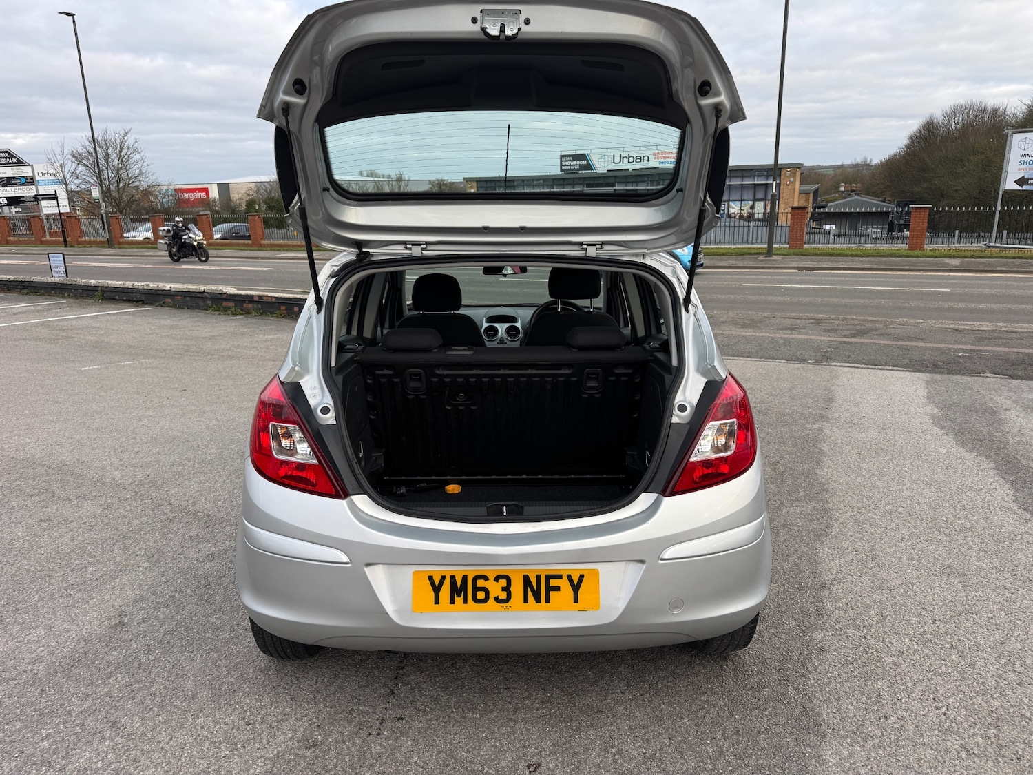 Used Vauxhall Corsa 2013 for sale - 77053685: Photo 6