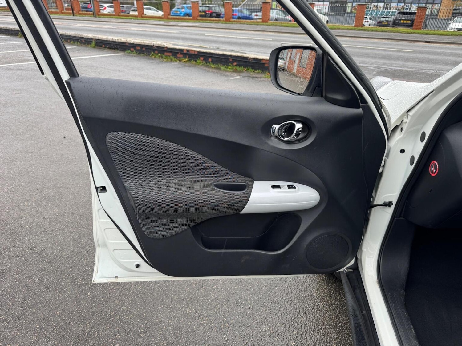 Used Nissan Juke 2015 for sale - 76830370: Photo 46