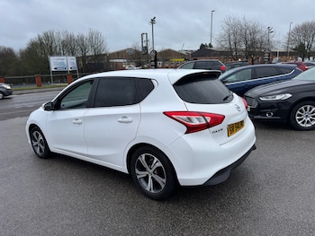 Used Nissan Pulsar 2015 for sale - 76971162: Photo